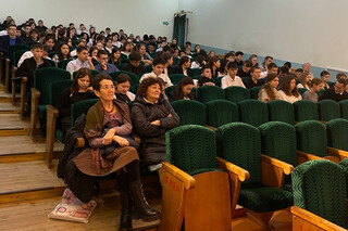 «Прекрасен мир любовью материнской»